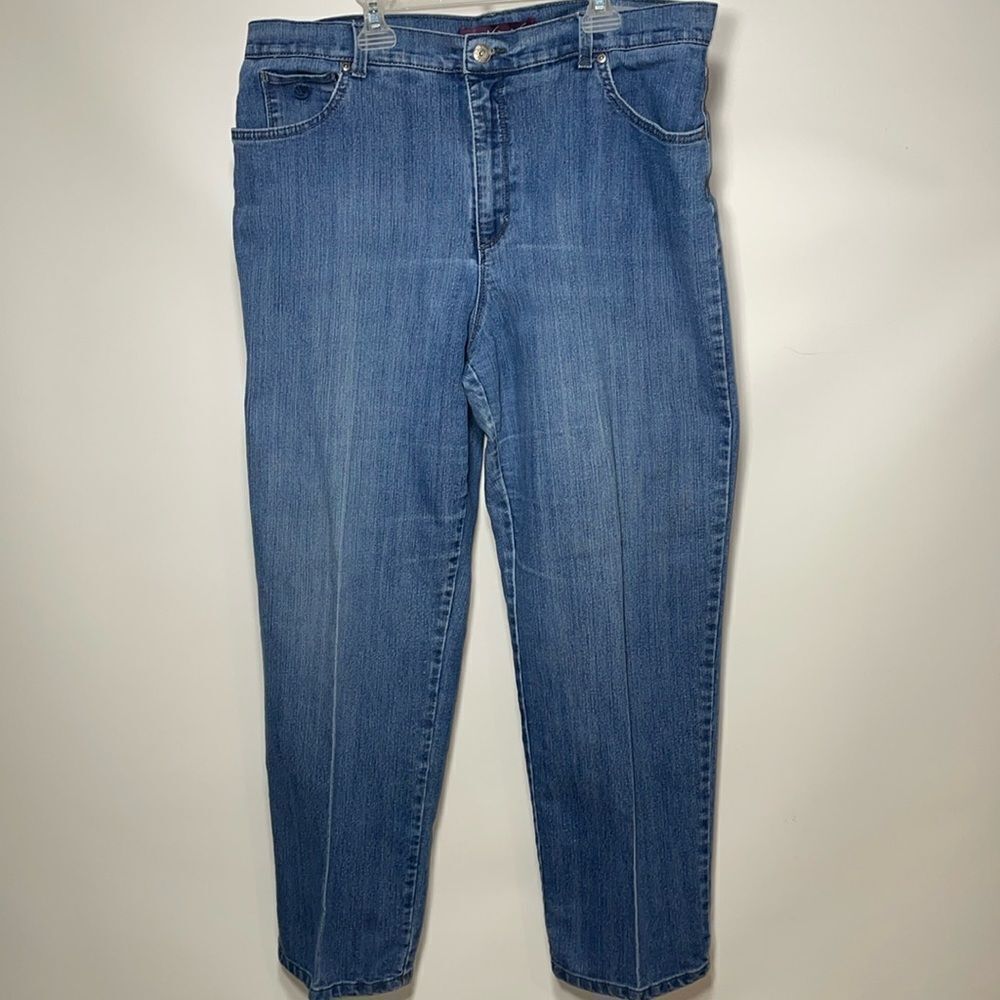 Gloria Vanderbilt jeans
